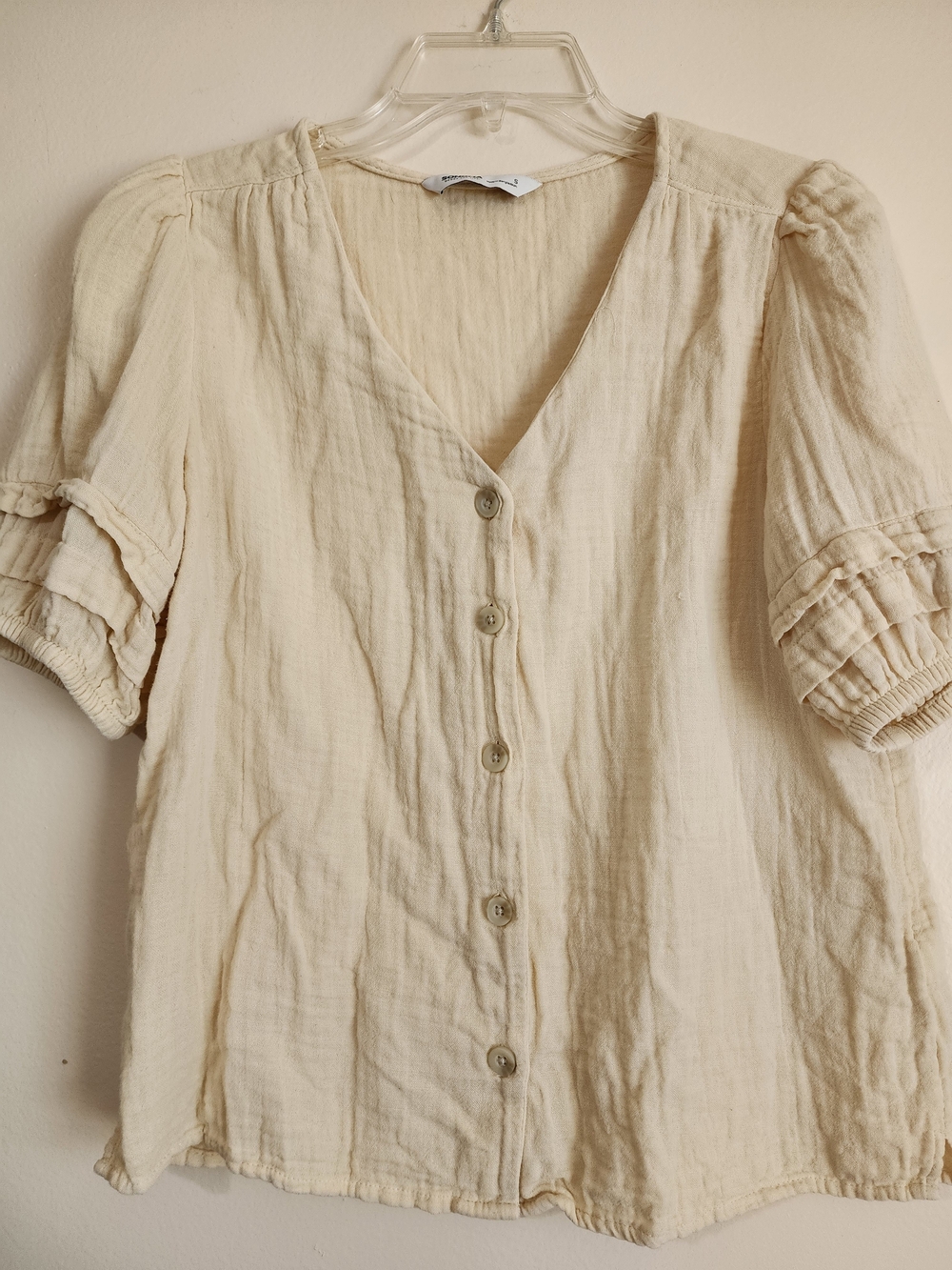 Sonoma Cream Button-Front V-Neck Blouse with Puff Sleeves